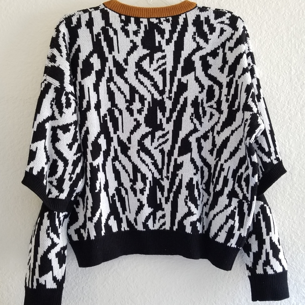 Pinko Jacquard Zebra Crewneck Slit Elbow Sweater Size Small Black White - Picture 2 of 7